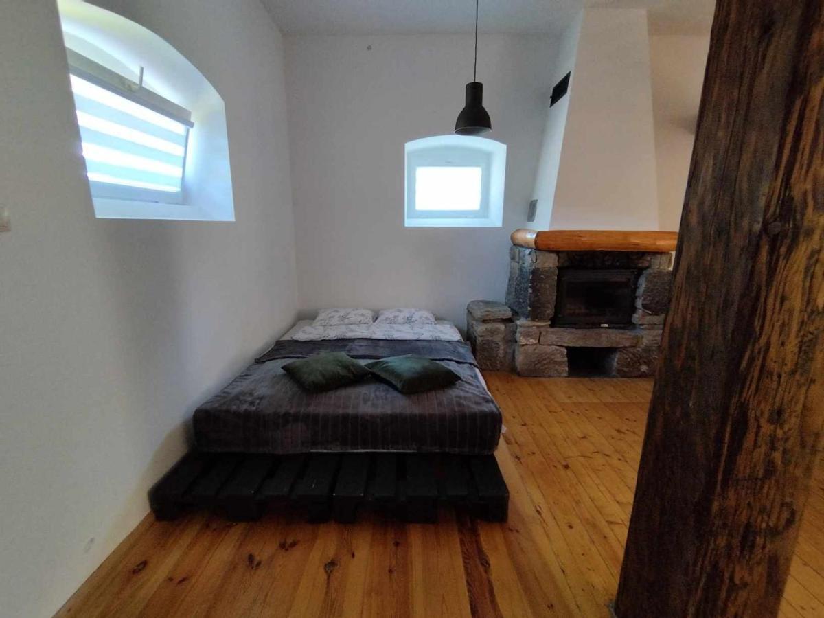 Apartamenty - Stara Stajnia - Na Krancu Swiata Miłków 外观 照片